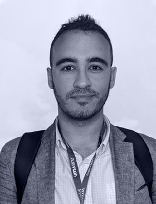 Jorge-de-la-Cruz Jeremy Foran